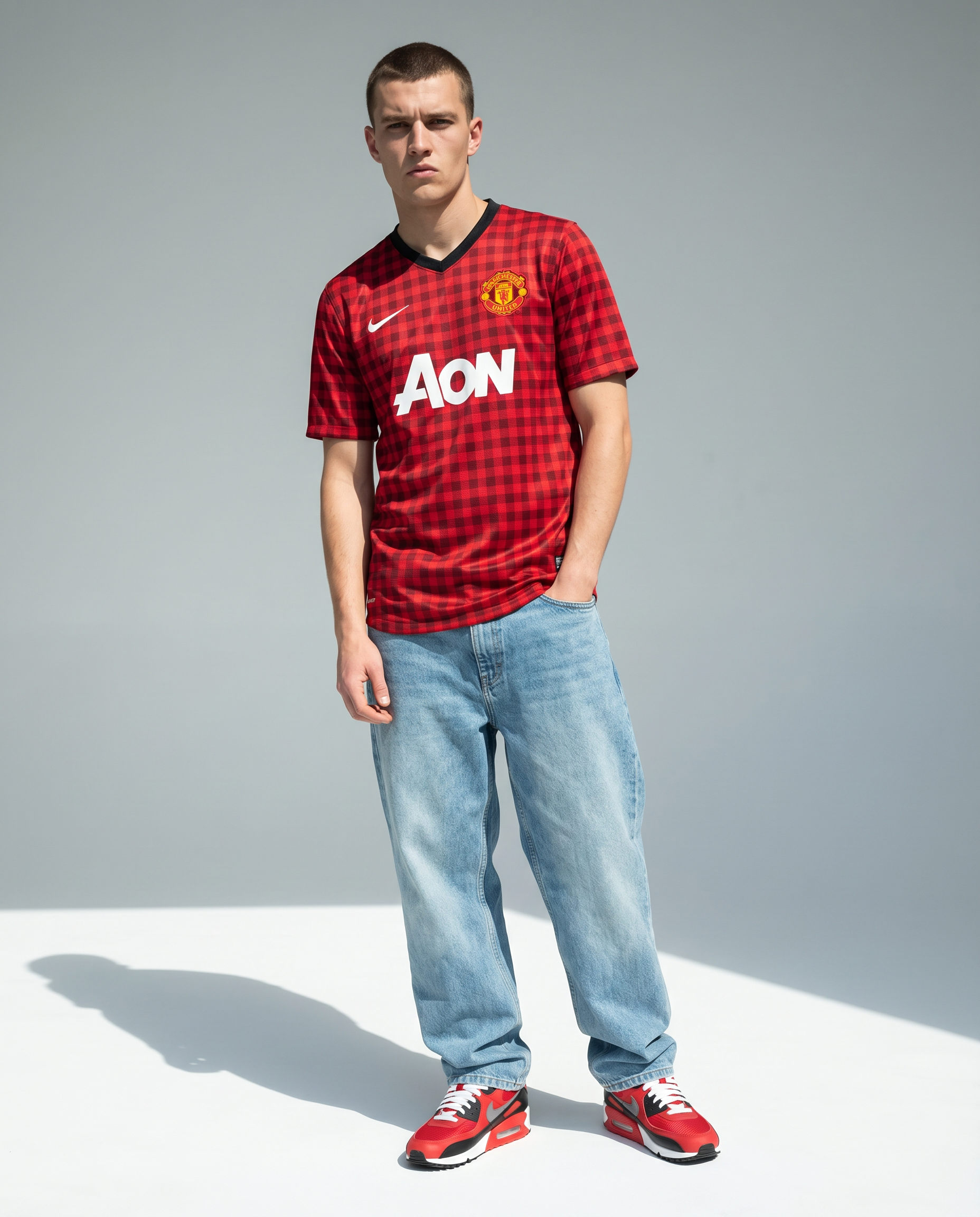 Manchester United 2012/13 Home Retro — The Final Title Era - Gallery 1