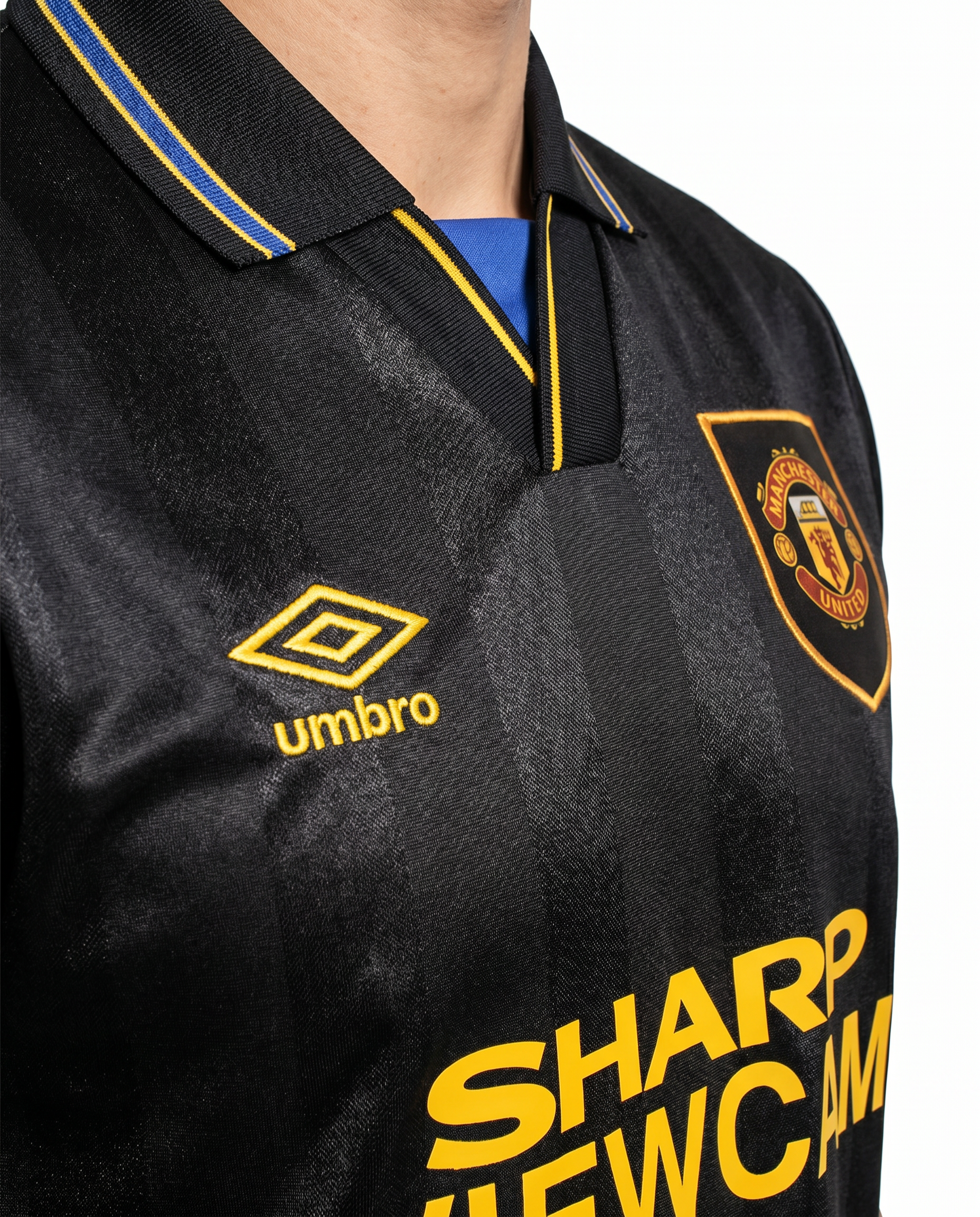 Manchester United 1993/95 Away Retro Jersey - The Double Winners - Gallery 4