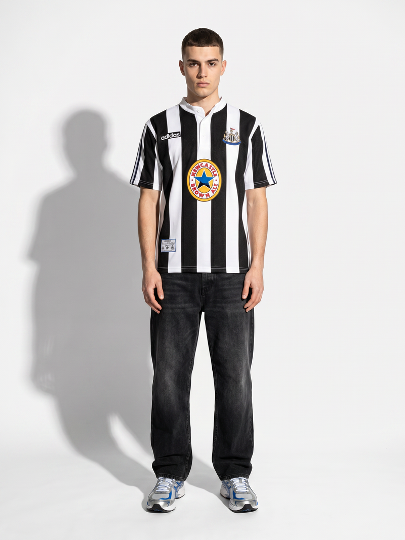 Newcastle United Home Vintage Retro Shirt - Image 3