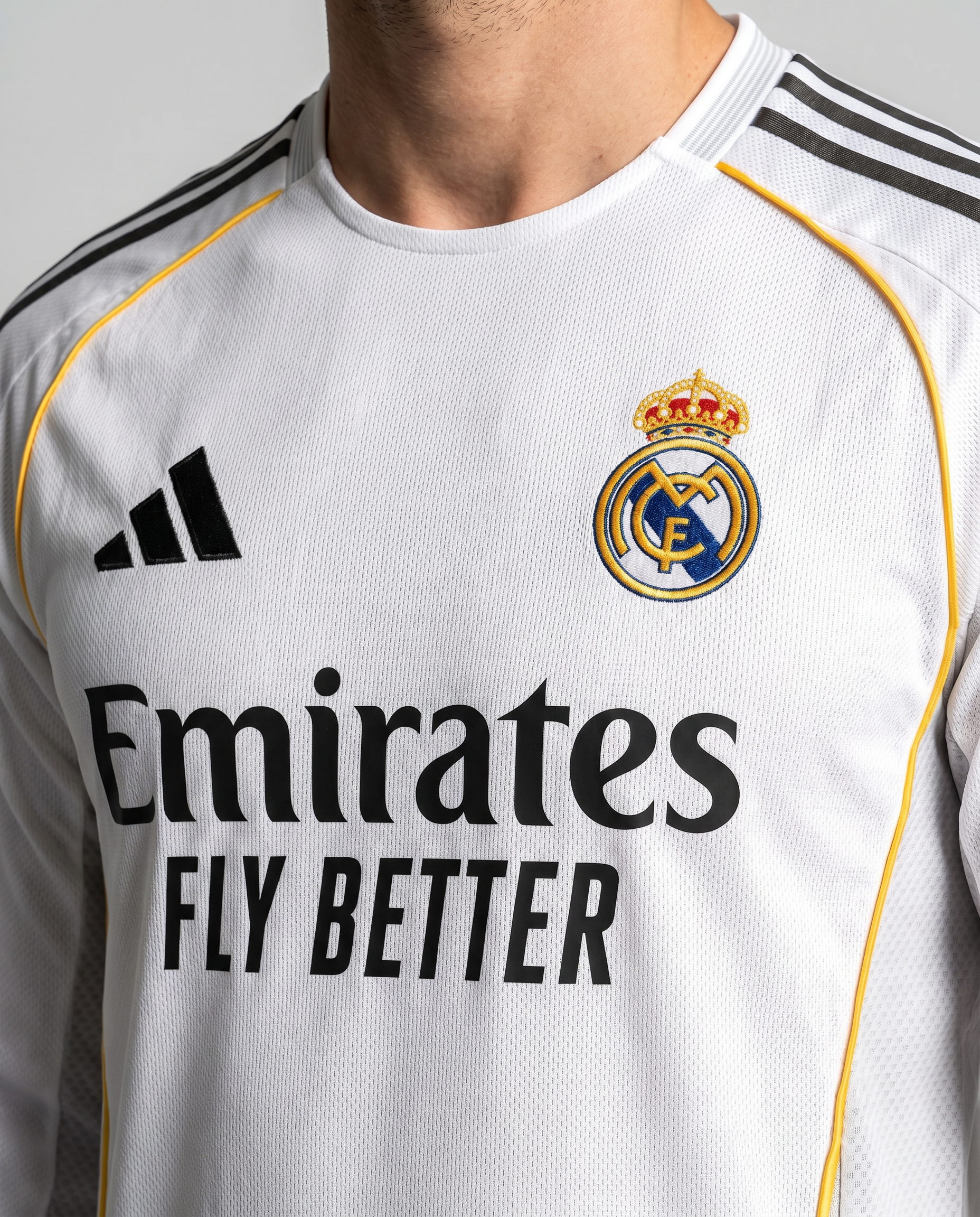 Real Madrid 25/26 Home Jersey — The White Royalty - Gallery 1