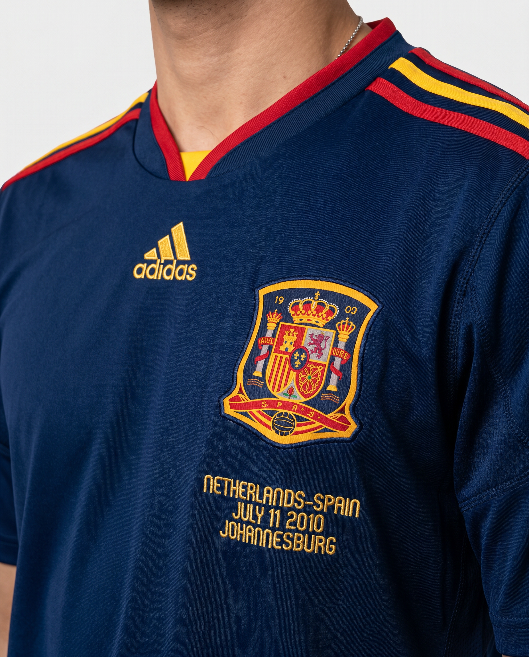 Spain 2010 Away Retro — World Cup Champions Navy - Gallery 1