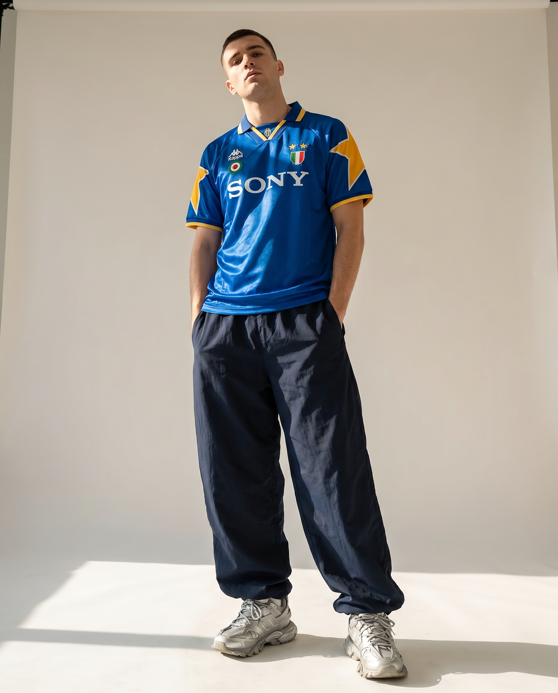 Juventus 95/96 Away Retro — The Bianconeri Blue Classic - Gallery 1