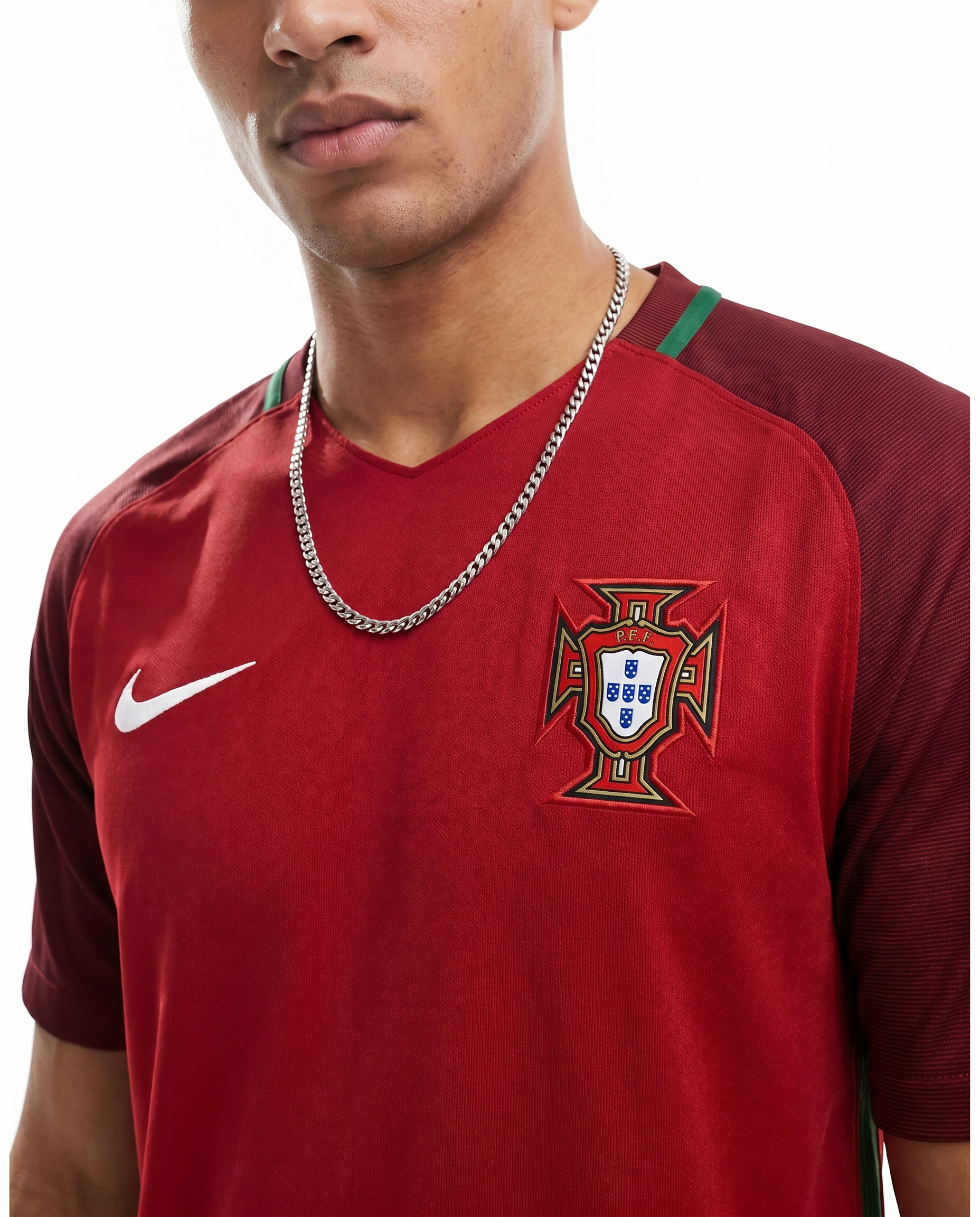 Portugal 15/16 Home Retro — EURO 2016 Champions - Gallery 1