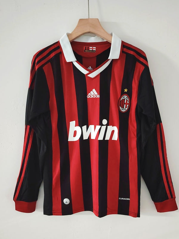 AC Milan 09/10 Home Retro — The Rossoneri Classic