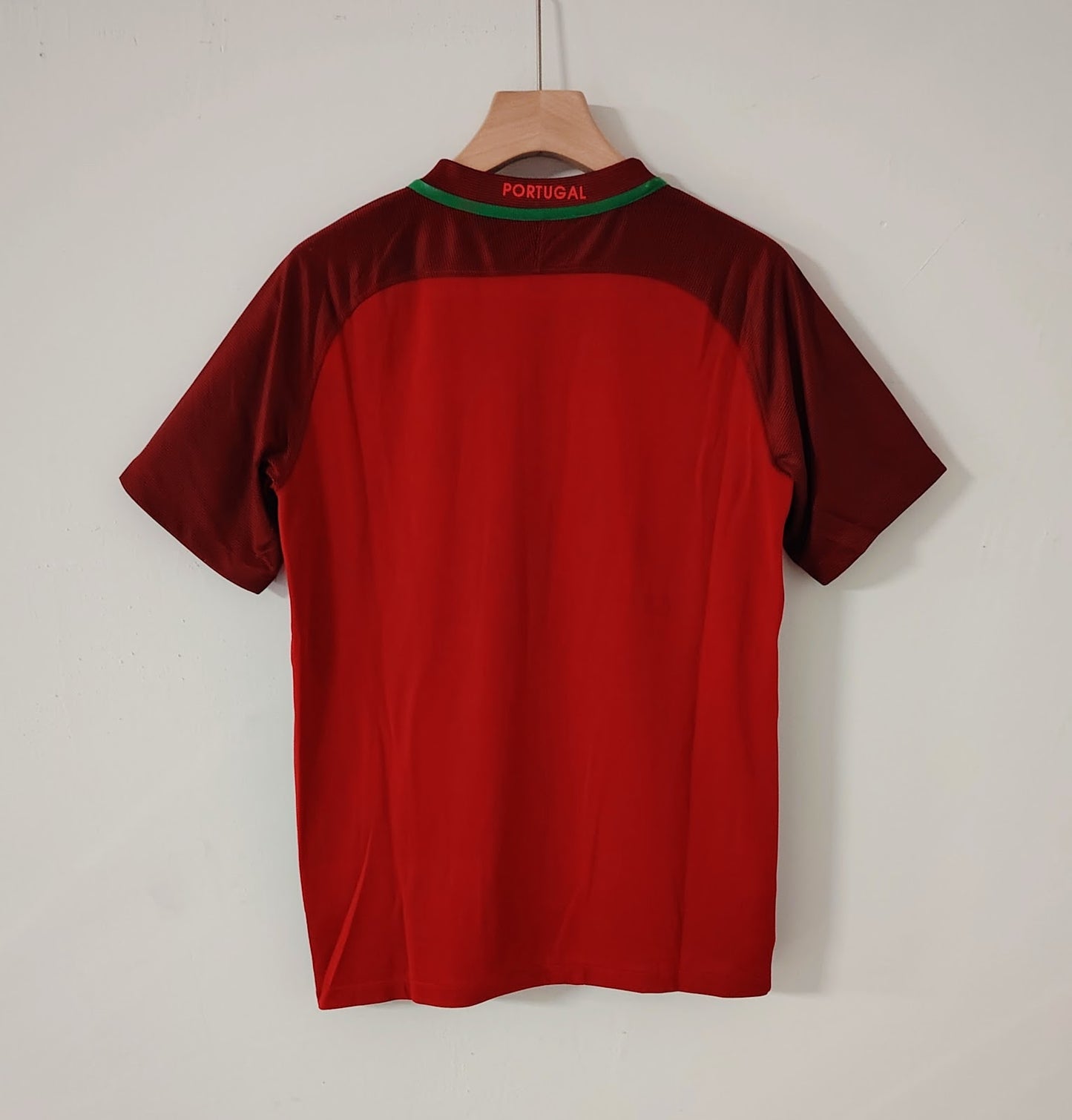 Portugal 15/16 Home Retro — EURO 2016 Champions