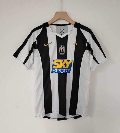 Juventus 04/05 Home Retro — The Bianconeri Stripes