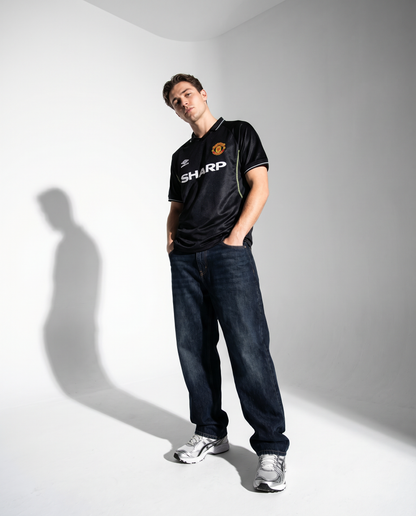 Manchester United 1997/98 Away Retro — The Red Devils Black