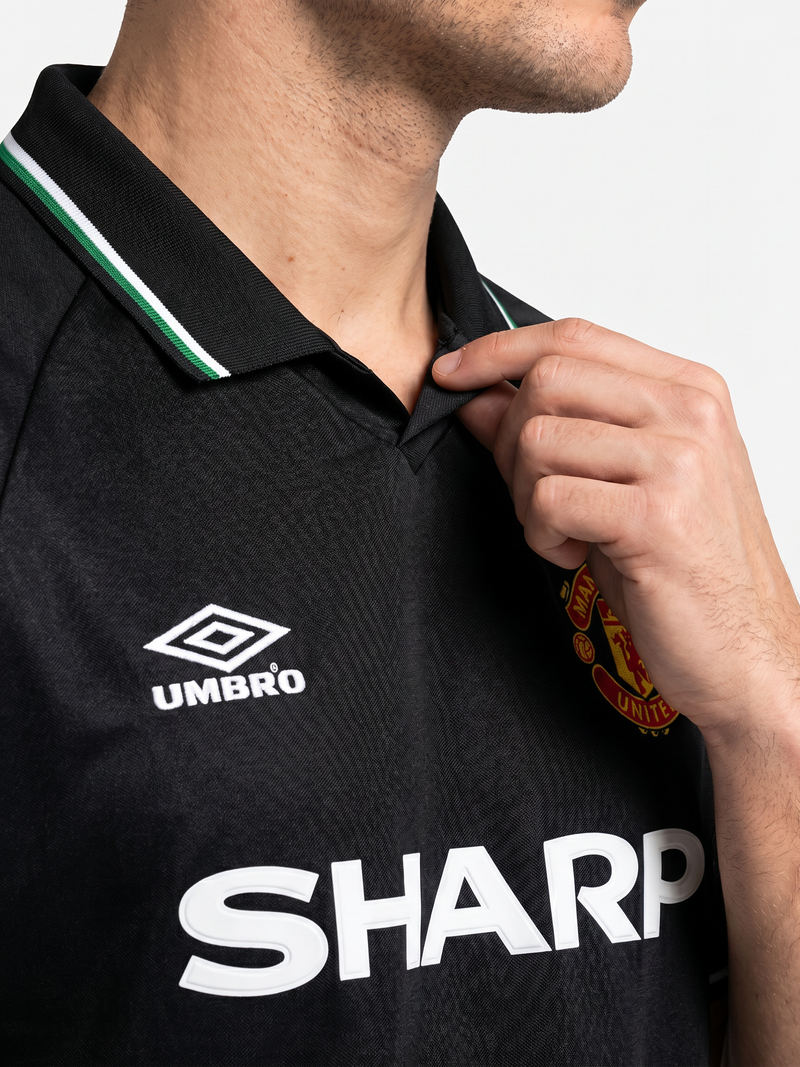 Manchester United 1997/98 Away Retro — The Red Devils Black - Image 3