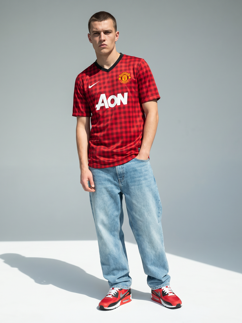 Manchester United 2012/13 Home Retro — The Final Title Era - Image 1