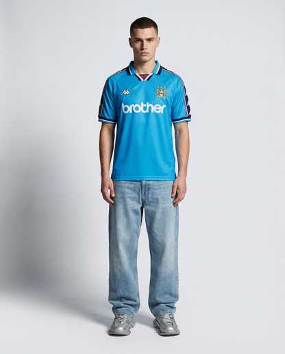 Manchester City 97/98 Home Retro — The Sky Blue Legend