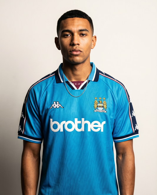 Manchester City 97/98 Home Retro — The Sky Blue Legend