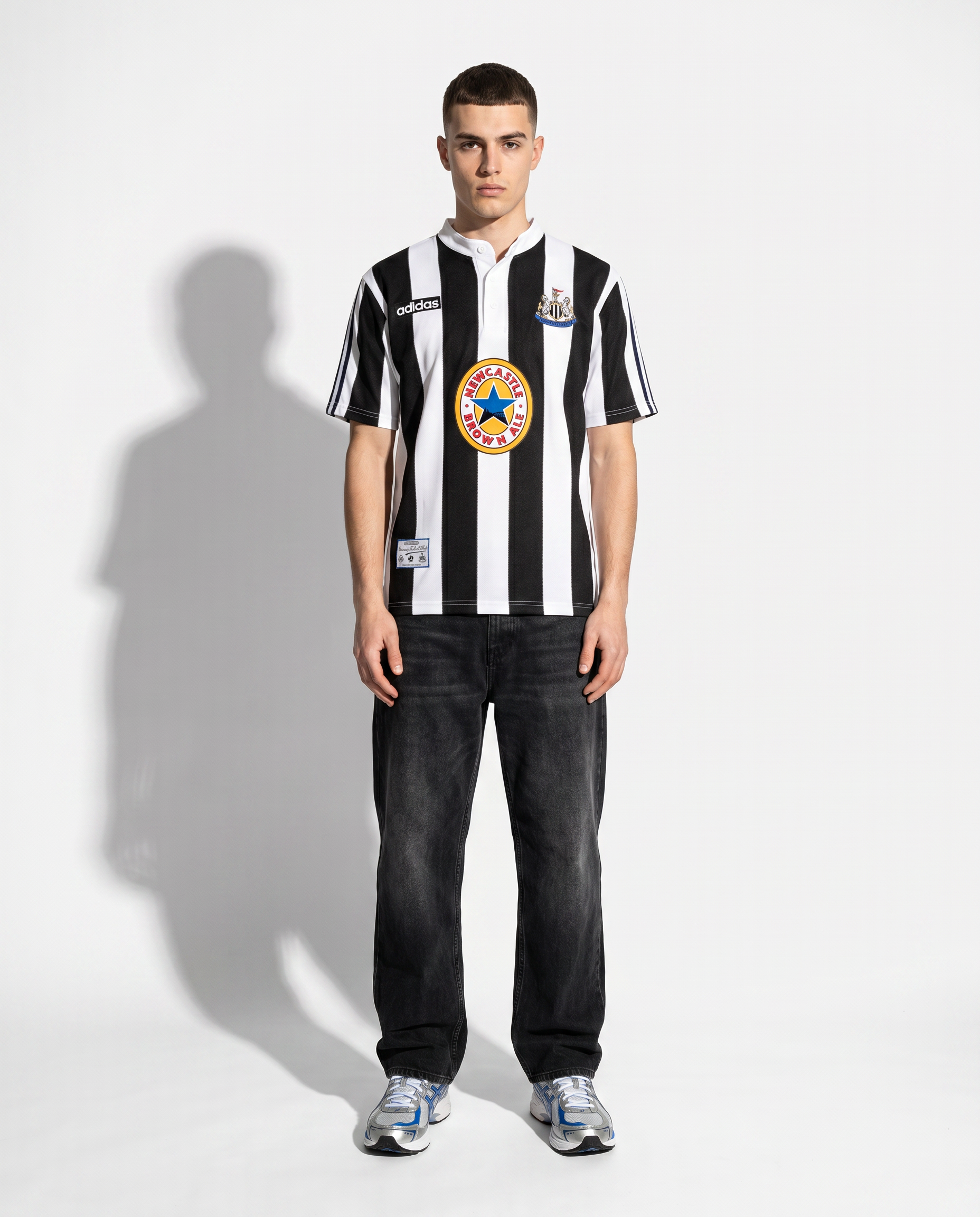 Newcastle United Home Vintage Retro Shirt - Gallery 3
