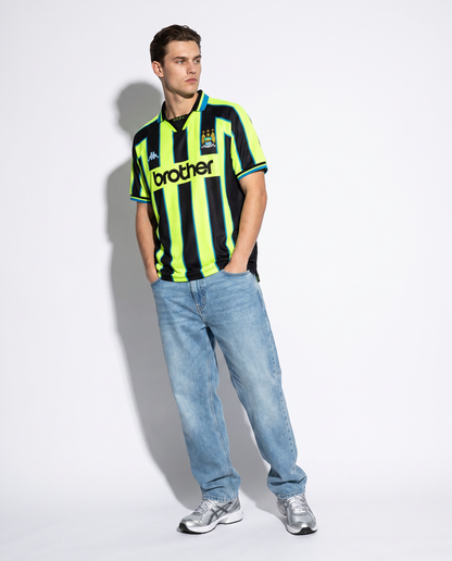 Manchester United Away Shirt 2002/03