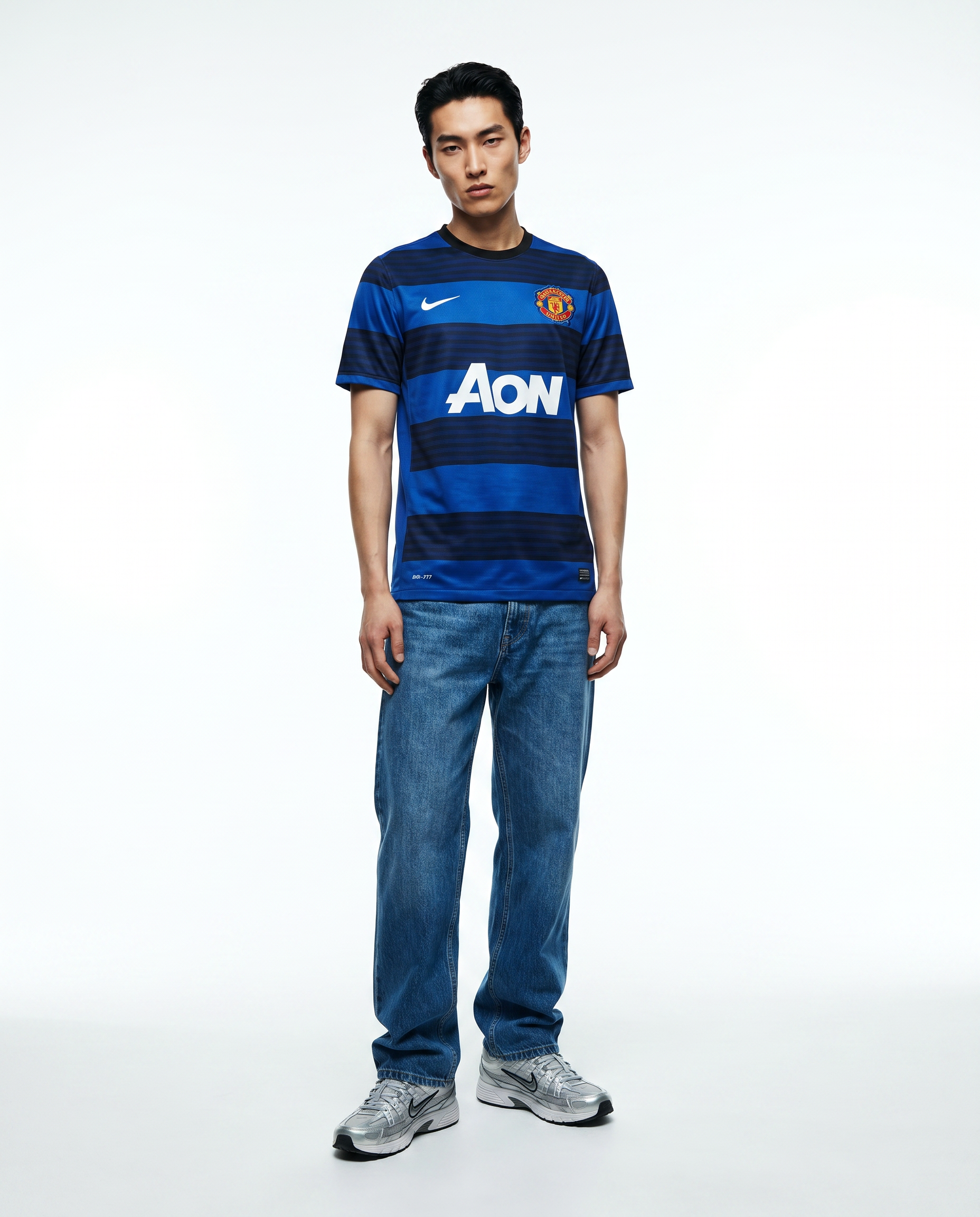 Manchester United Away Shirt 2011/12 - Gallery 2