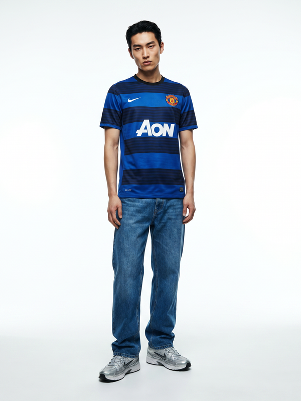 Manchester United Away Shirt 2011/12 - Secondary