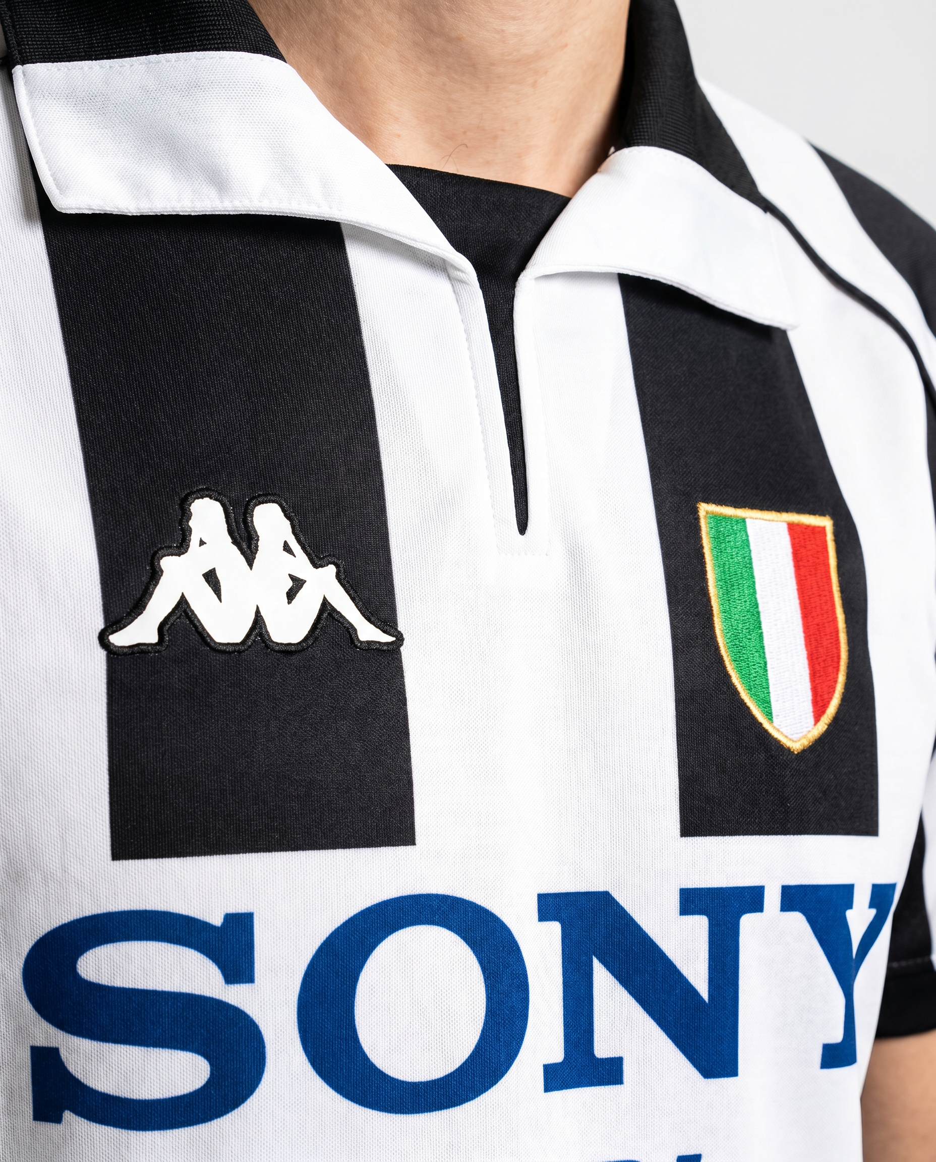 Juventus 97/98 Home Retro — The Bianconeri 90s Classic - Gallery 3