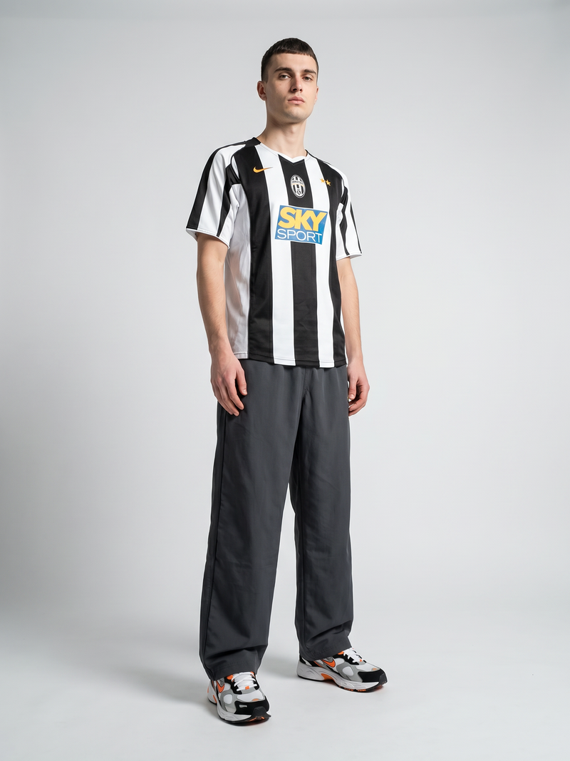 Juventus 04/05 Home Retro — The Bianconeri Stripes - Image 3