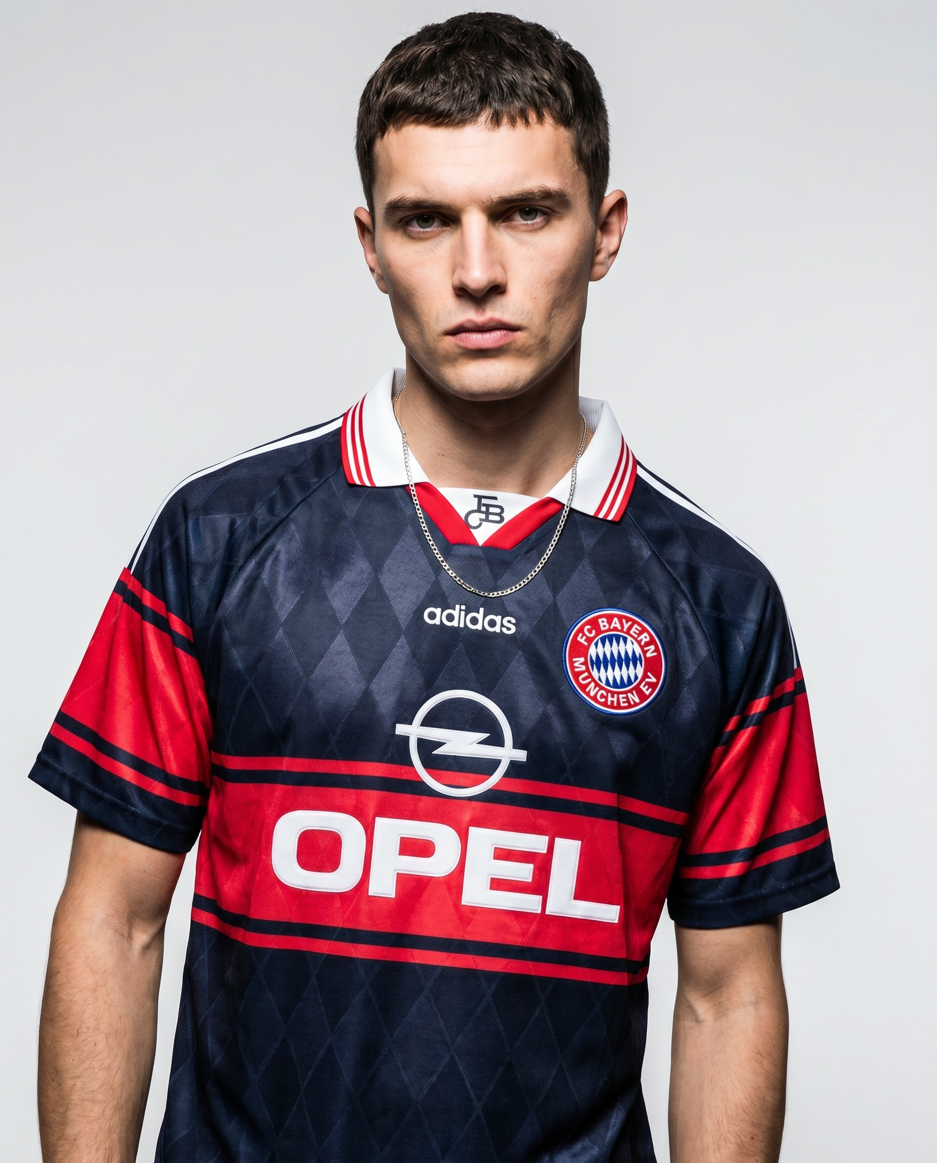 Bayern Munich 97/99 Away Retro — The Bavarian Dark Classic - Gallery 3