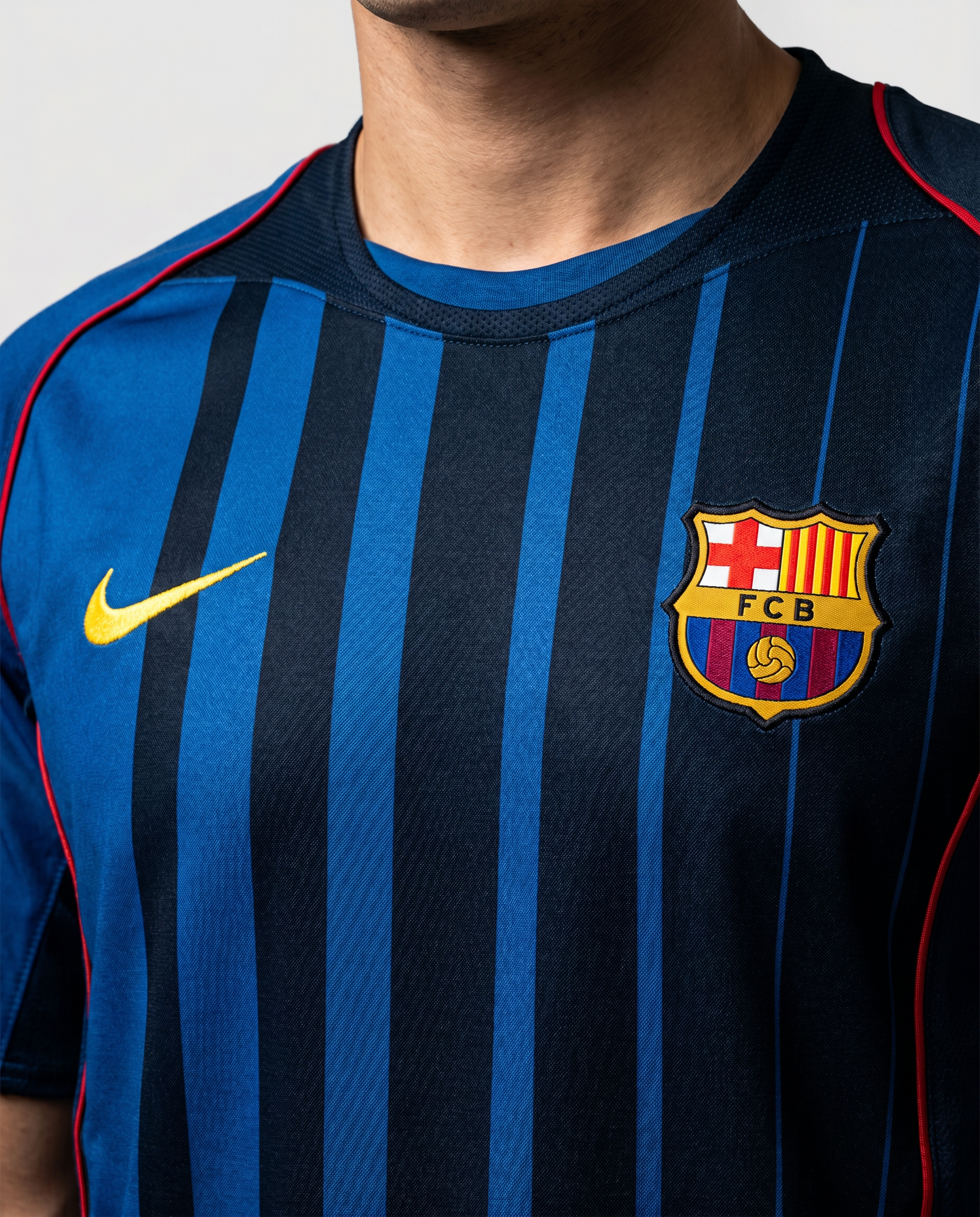 Barcelona 2004/05 Home Retro — The Blaugrana La Liga Era - Gallery 1