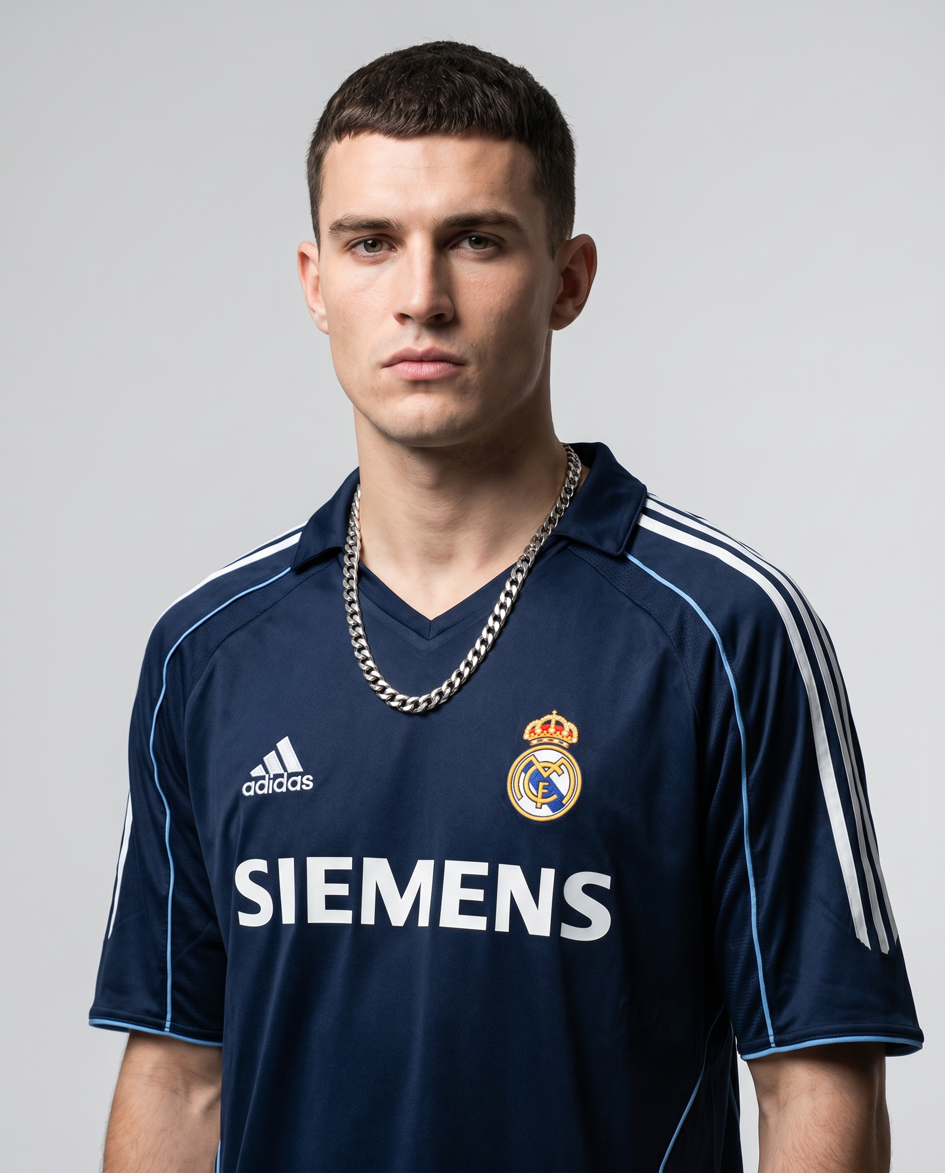 Real Madrid 05/06 Away Retro Jersey — The Galácticos Era - Gallery 1