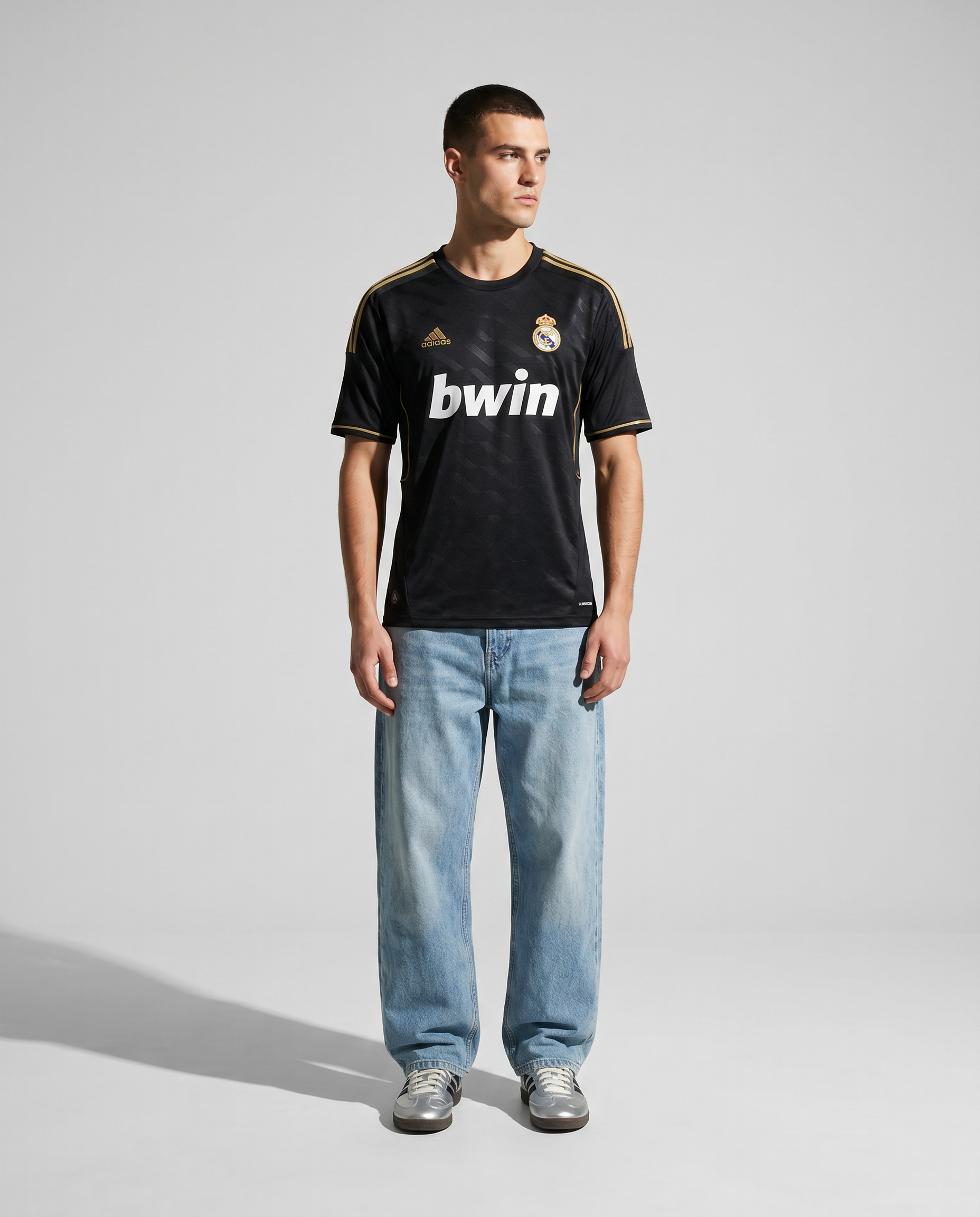 Real Madrid 97/98 Away Retro Jersey — The Black Legend - Gallery 2