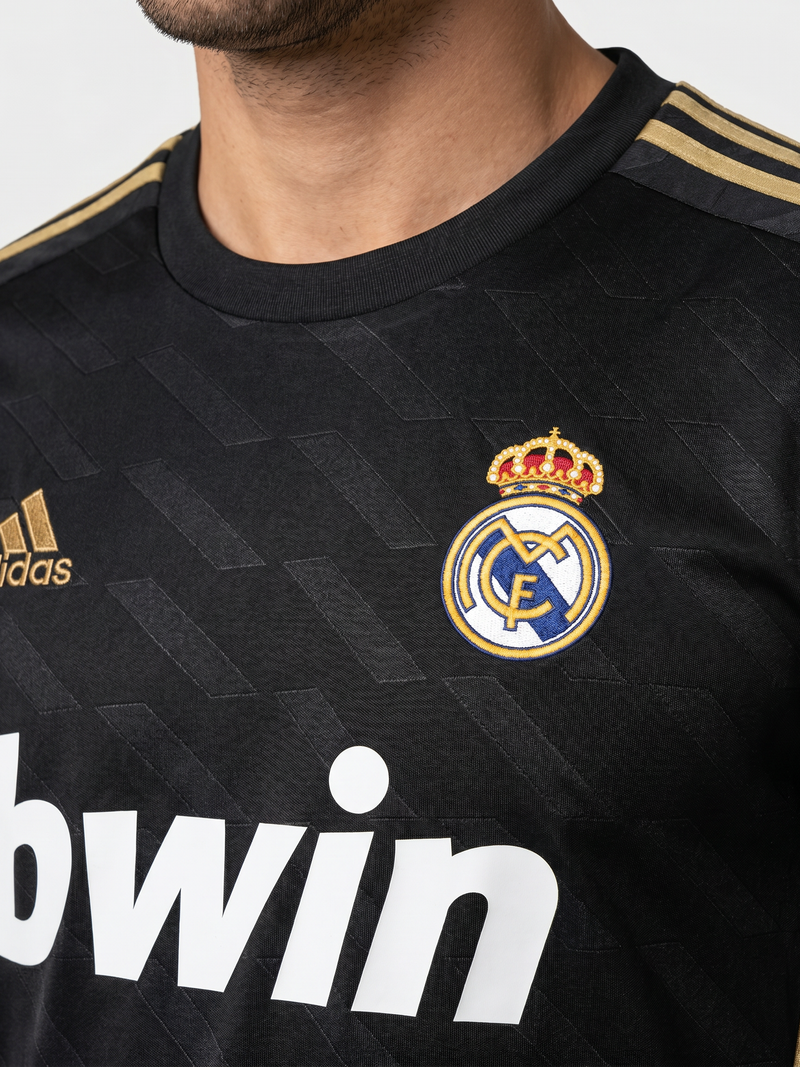 Real Madrid 97/98 Away Retro Jersey — The Black Legend - Image 3