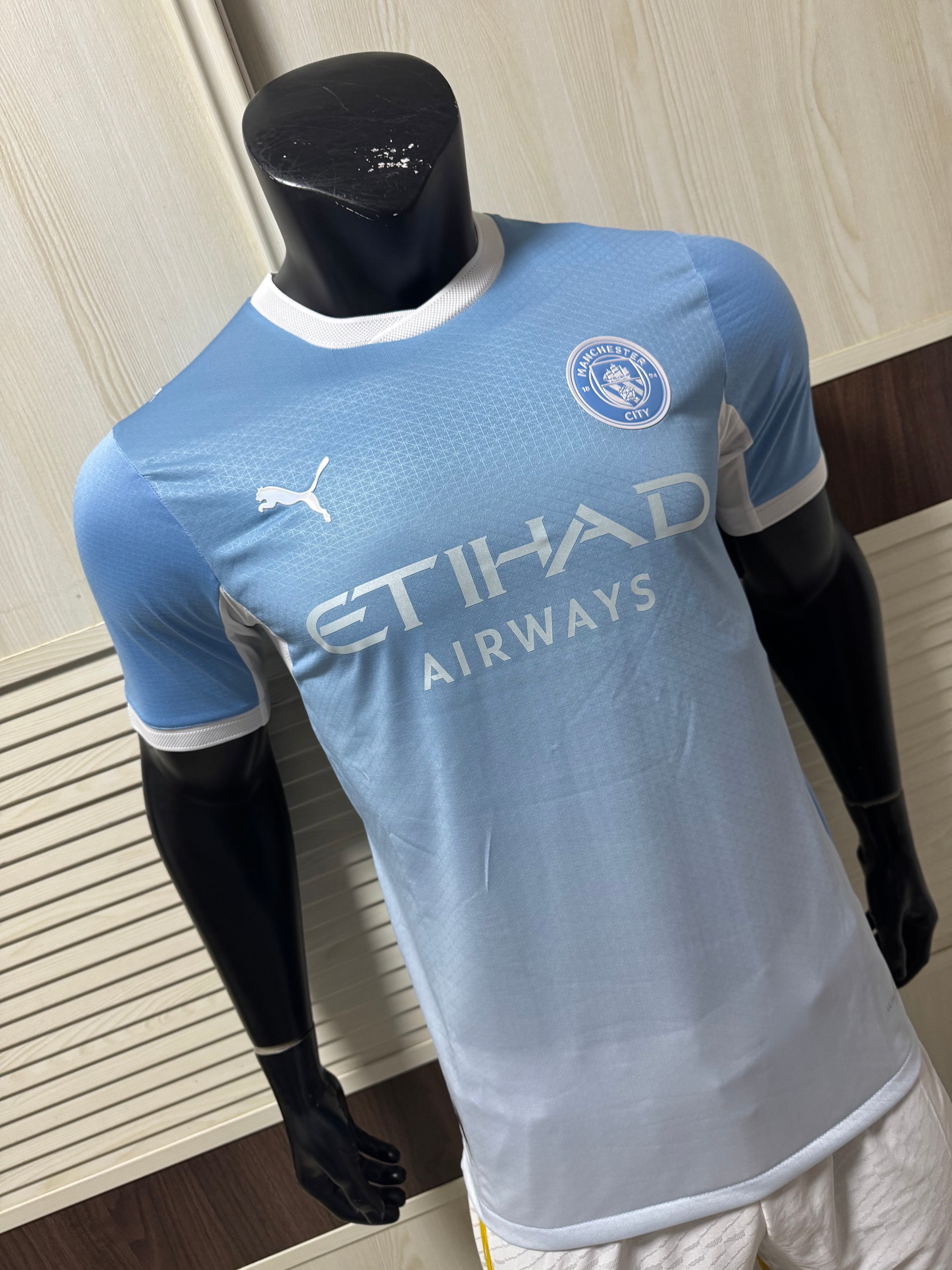 Manchester City Home Jersey 25/26 — Sky Blue Edition - Gallery 8